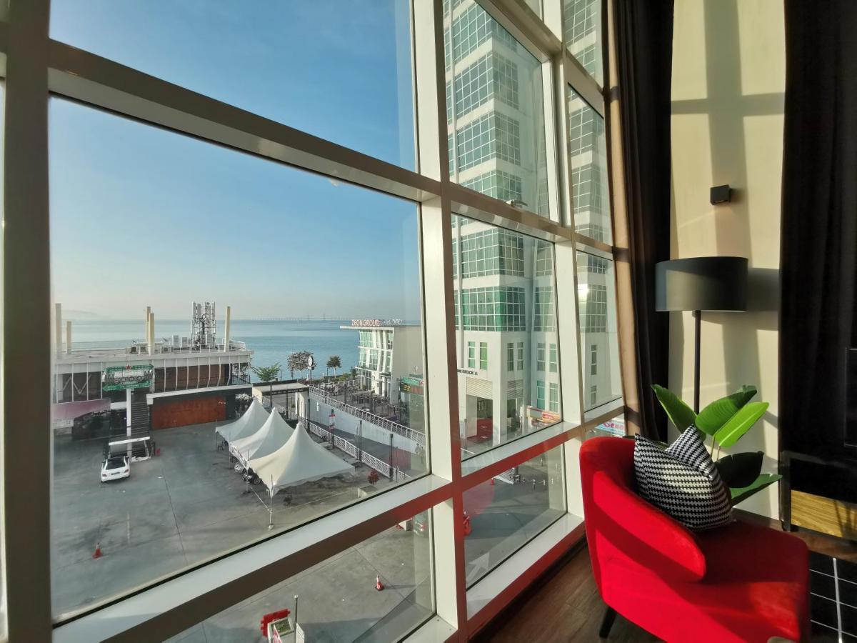 Maritime Suites Penang Jelutong Eksteriør billede